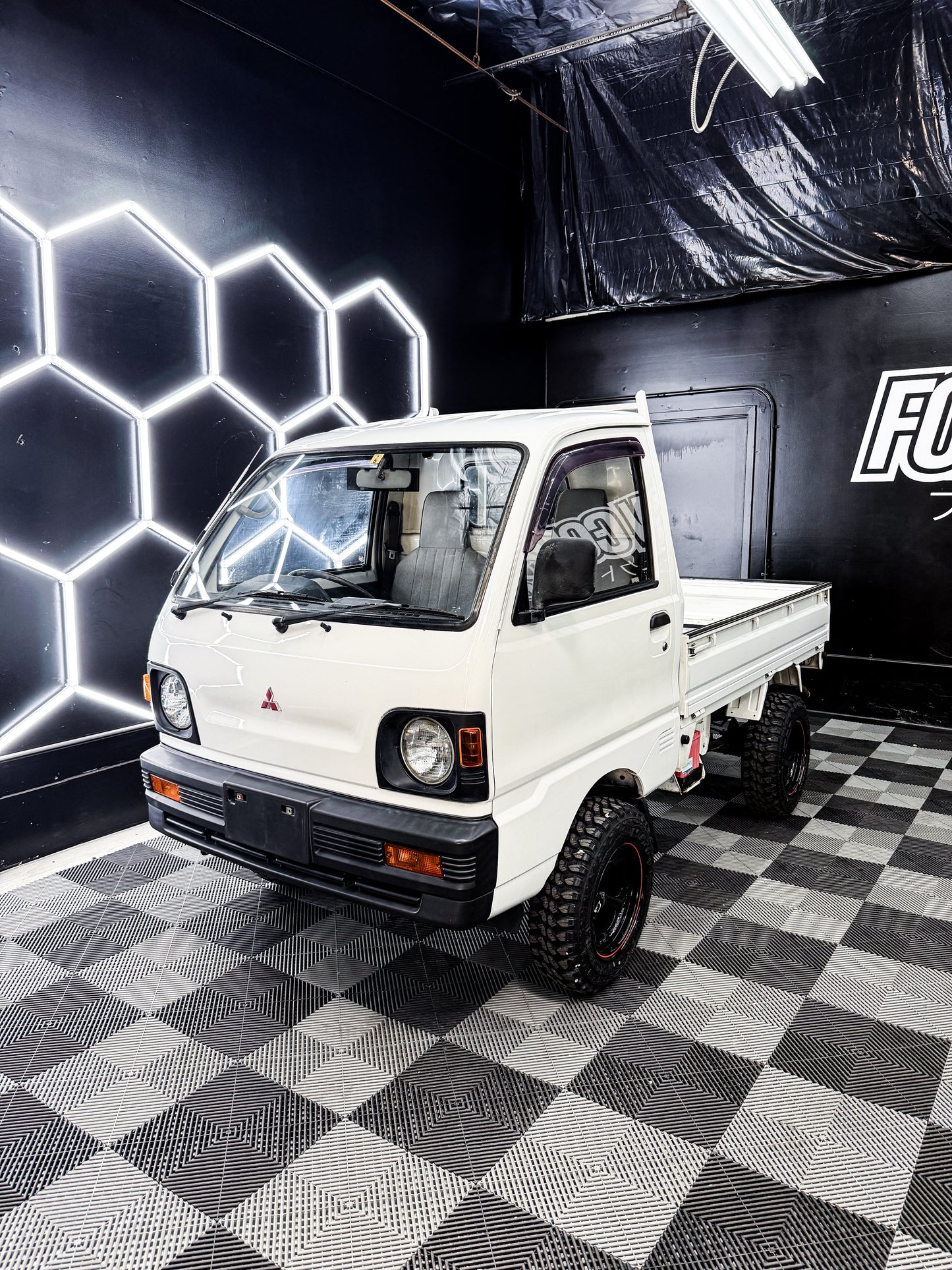 1991 Mitsubishi Minicab Dump Truck 4WD Only 31K Miles