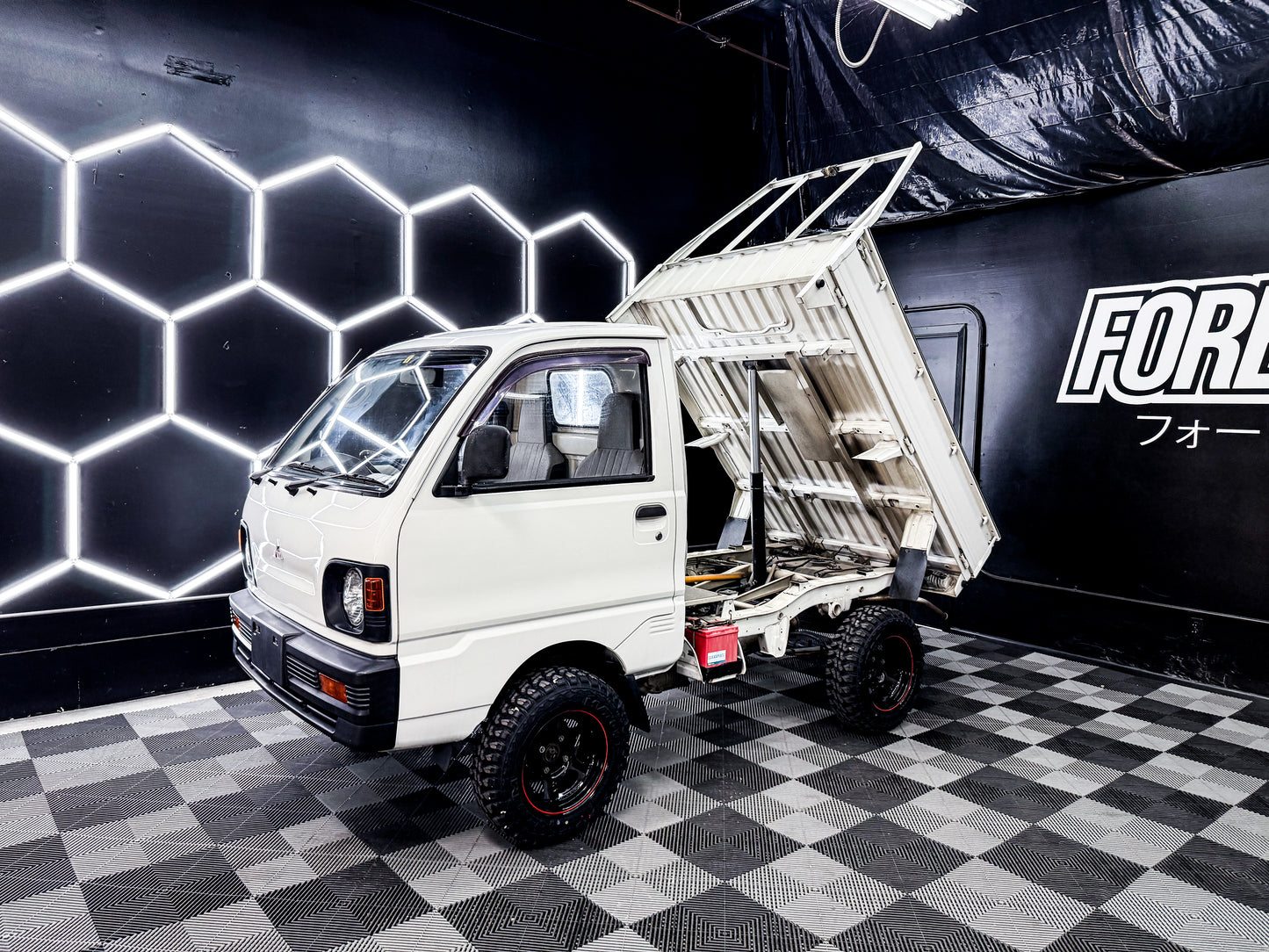 1991 Mitsubishi Minicab Dump Truck 4WD Only 31K Miles
