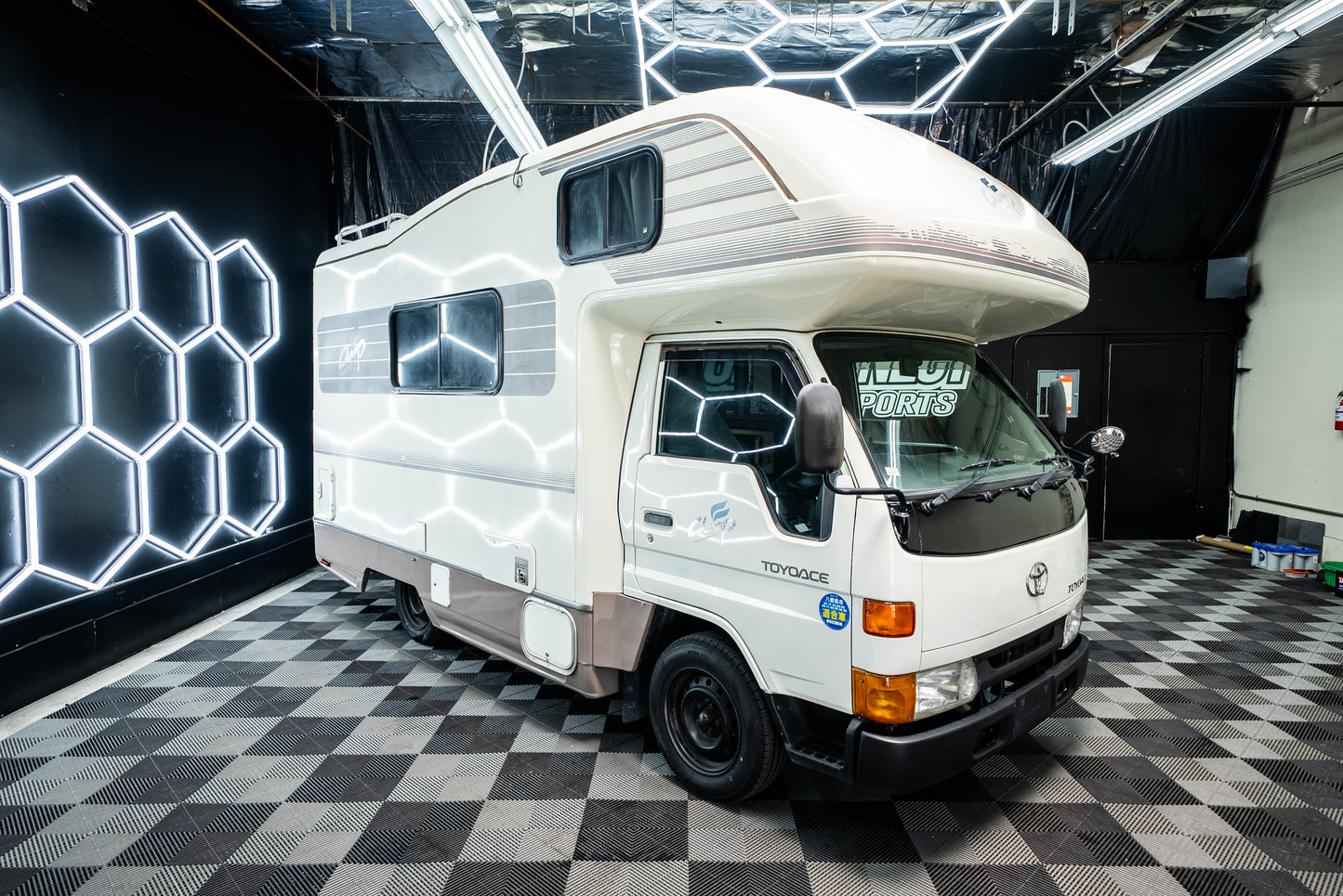 1997 Toyota ToyoAce Global Champ Motorhome