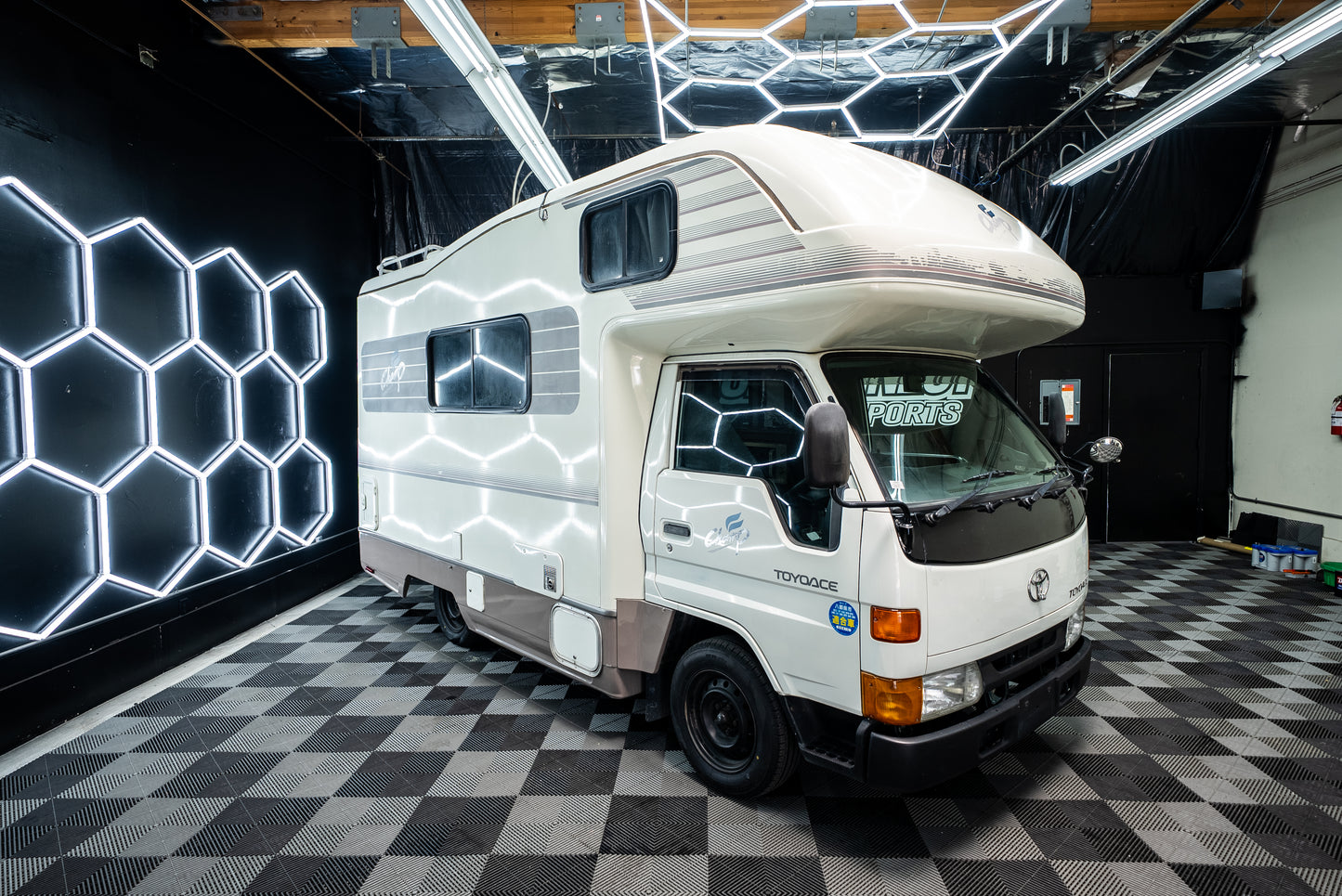 1997 Toyota ToyoAce Global Champ Motorhome