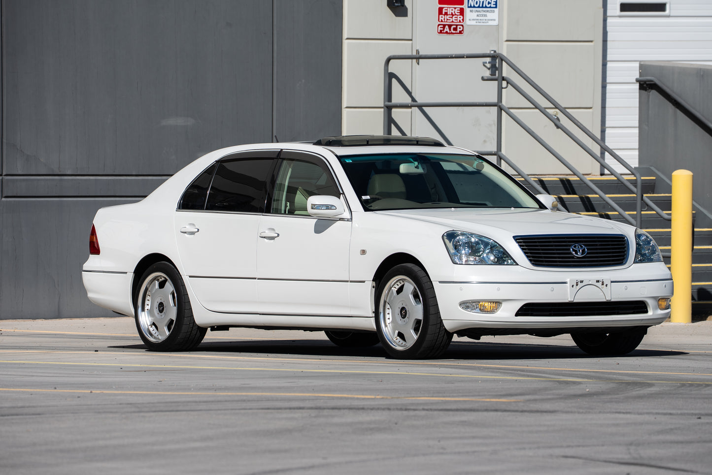 2000 Toyota Celsior UCF31 Type C