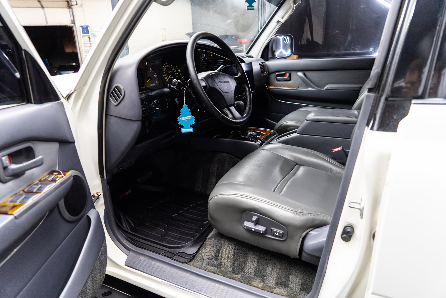 USDM 1994 Toyota Land Cruiser 80 Series