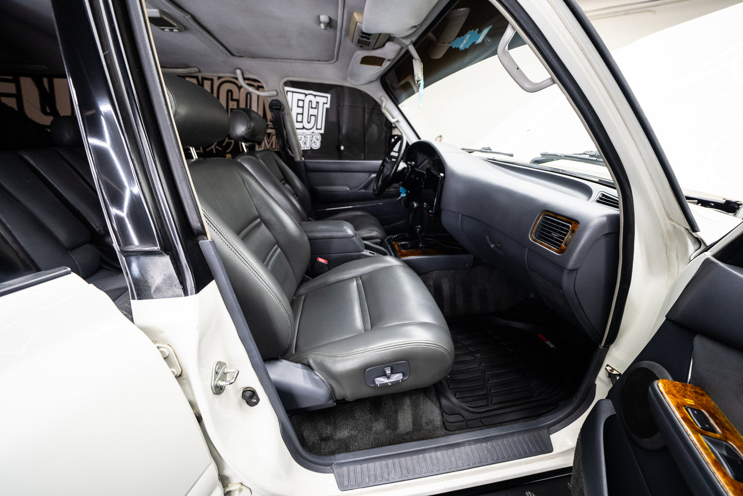 USDM 1994 Toyota Land Cruiser 80 Series