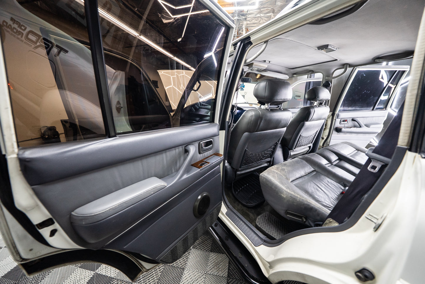 USDM 1994 Toyota Land Cruiser 80 Series